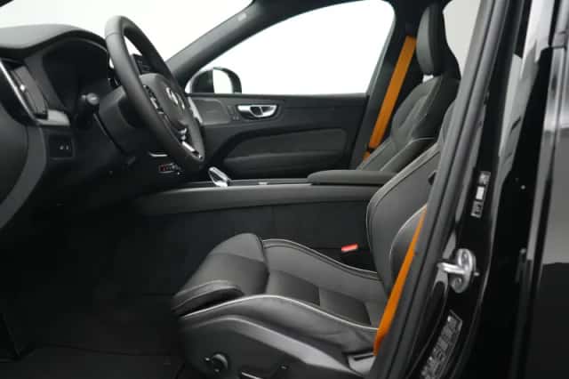 Volvo XC60 (2026) thumbnail 8