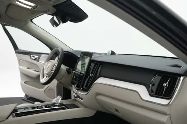 Volvo XC60 (2026) thumbnail 12