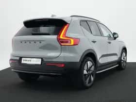 Volvo EX40 (2025) thumbnail 2
