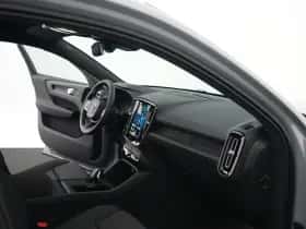 Volvo EX40 (2025) thumbnail 11