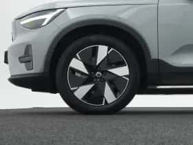Volvo EX40 (2025) thumbnail 15