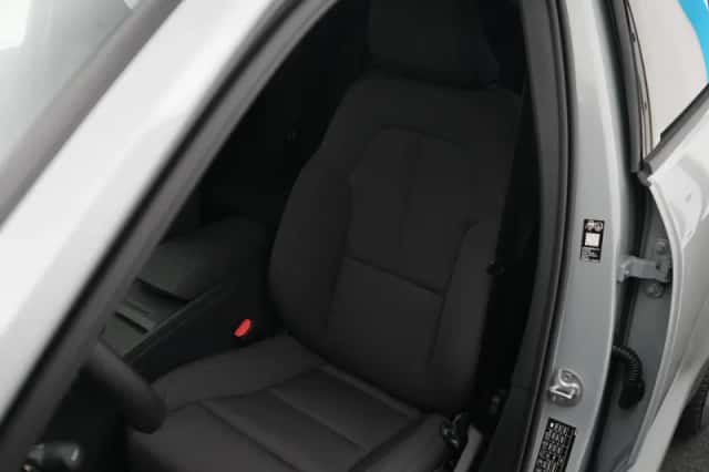 Volvo EX40 (2025) thumbnail 22