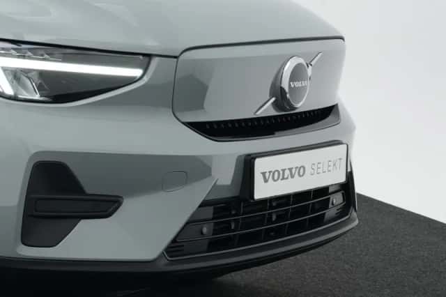 Volvo EX40 (2025) thumbnail 25