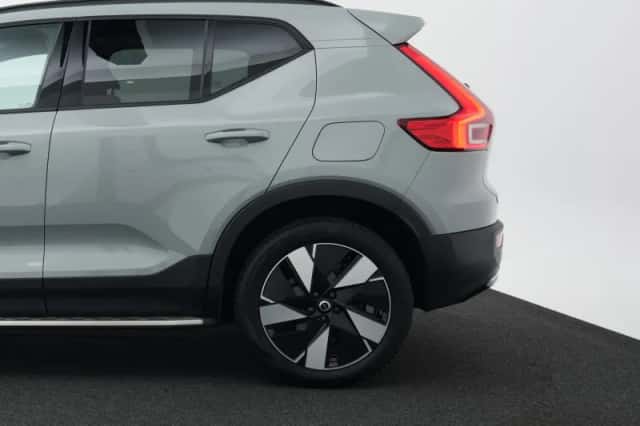 Volvo EX40 (2025) thumbnail 27