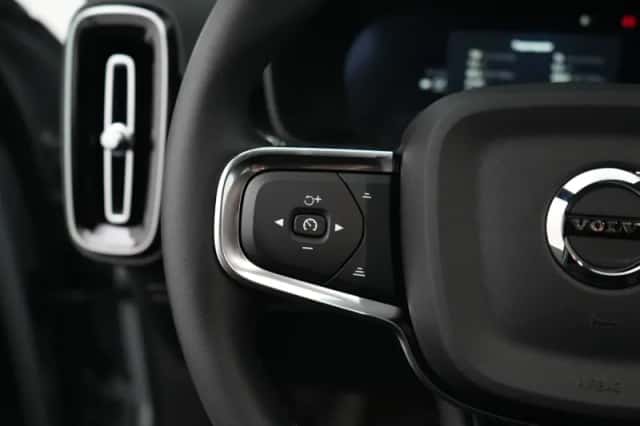 Volvo EX40 (2025) thumbnail 29