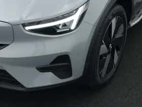 Volvo EX40 (2025) thumbnail 31