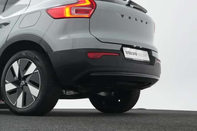 Volvo EX40 (2025) thumbnail 32