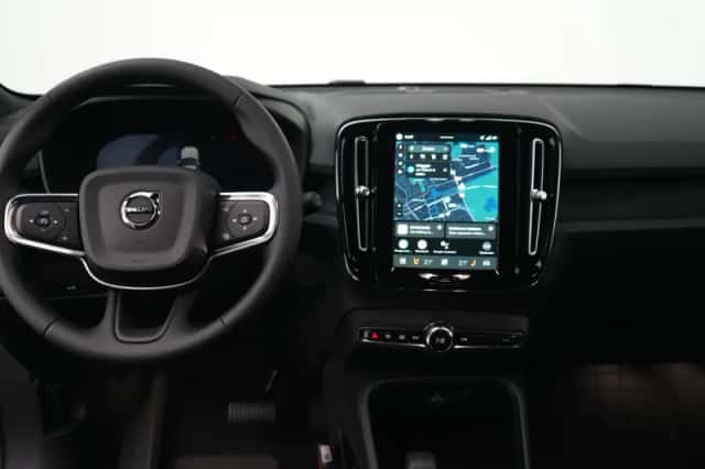 Volvo EX40 (2025) thumbnail 7