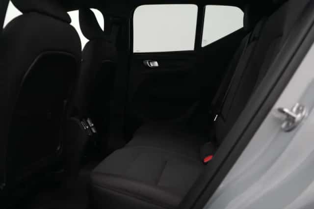 Volvo EX40 (2025) thumbnail 9