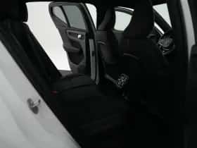 Volvo XC40 (2026) thumbnail 11