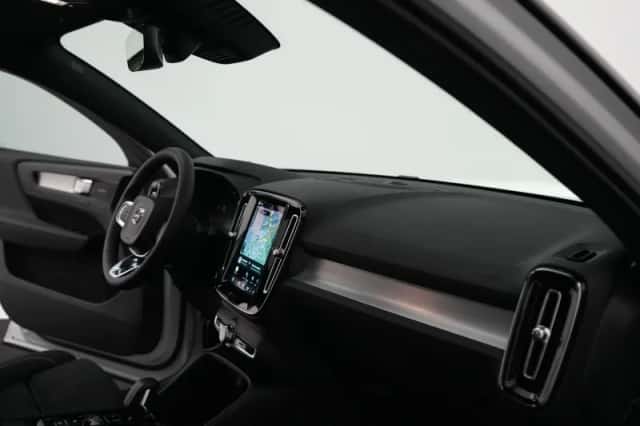 Volvo XC40 (2026) thumbnail 12