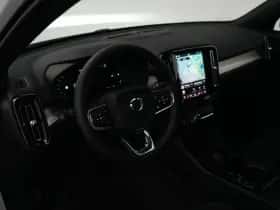 Volvo XC40 (2026) thumbnail 8