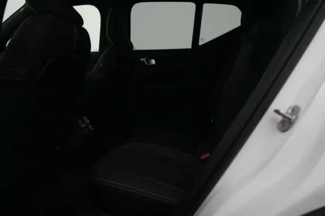 Volvo XC40 (2026) thumbnail 10