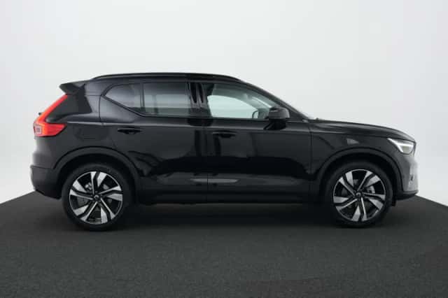 Volvo XC40 (2026) thumbnail 4