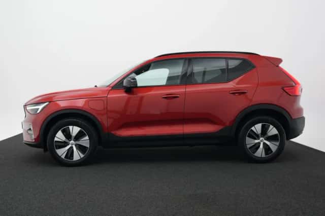 Volvo XC40 (2022) thumbnail 3