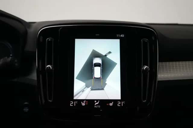 Volvo XC40 (2022) thumbnail 24