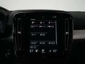 Volvo XC40 (2022) thumbnail 38