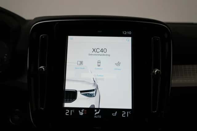 Volvo XC40 (2022) thumbnail 48