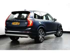 Volvo XC90 (2022) thumbnail 2