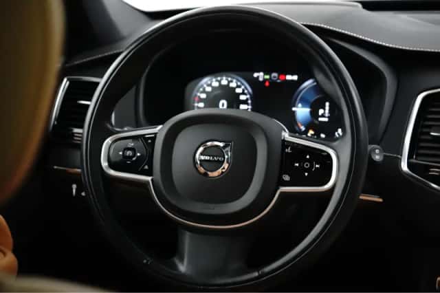 Volvo XC90 (2022) thumbnail 24