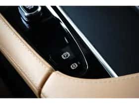 Volvo XC90 (2022) thumbnail 34