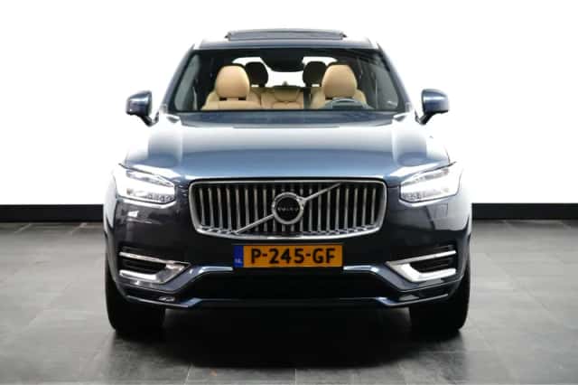 Volvo XC90 (2022) thumbnail 5