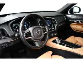 Volvo XC90 (2022) thumbnail 7