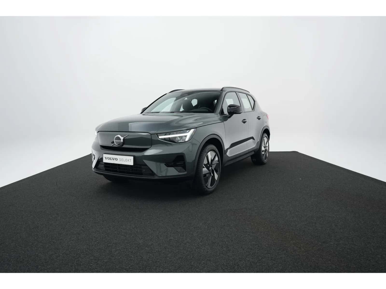 Volvo EX40 (2026) — foto 1