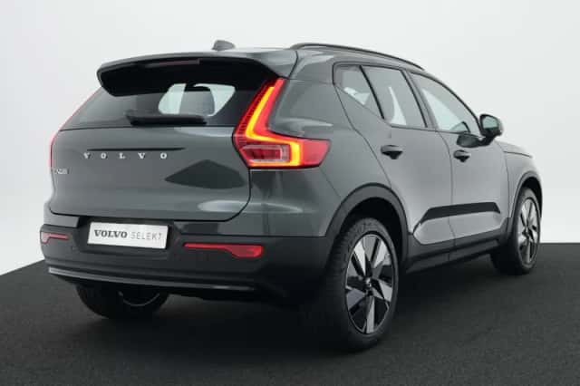 Volvo EX40 (2026) thumbnail 2