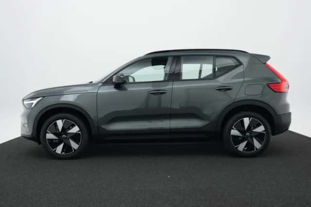 Volvo EX40 (2026) thumbnail 3