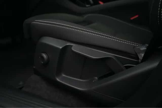 Volvo EX40 (2026) thumbnail 3