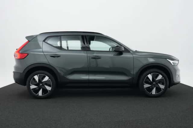 Volvo EX40 (2026) thumbnail 4