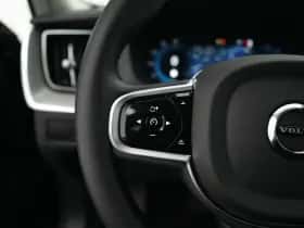 Volvo XC60 (2025) thumbnail 36