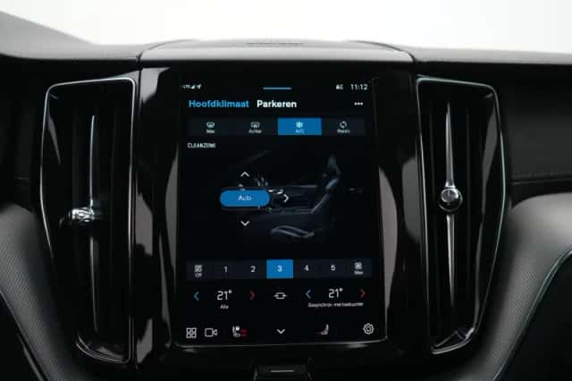 Volvo XC60 (2025) thumbnail 42