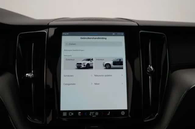 Volvo XC60 (2025) thumbnail 43