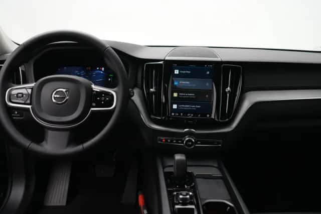 Volvo XC60 (2025) thumbnail 7