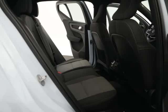 Volvo XC40 (2025) thumbnail 11