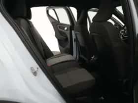 Volvo XC40 (2025) thumbnail 11