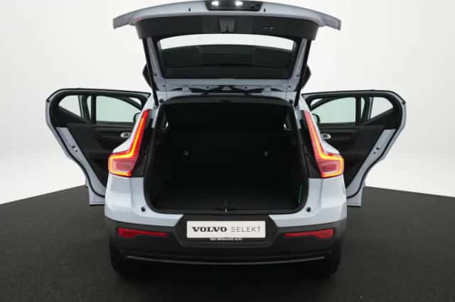 Volvo XC40 (2025) thumbnail 14