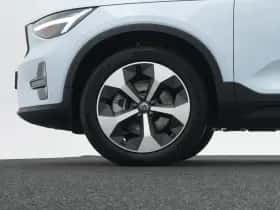 Volvo XC40 (2025) thumbnail 16