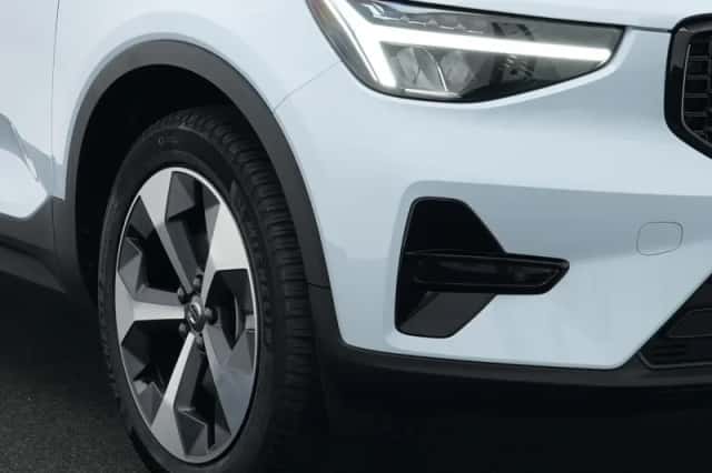 Volvo XC40 (2025) thumbnail 17