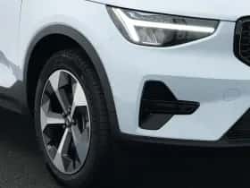 Volvo XC40 (2025) thumbnail 17
