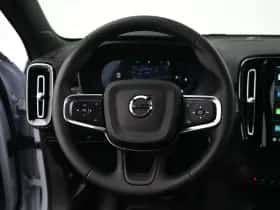 Volvo XC40 (2025) thumbnail 32