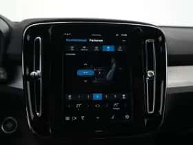 Volvo XC40 (2025) thumbnail 39