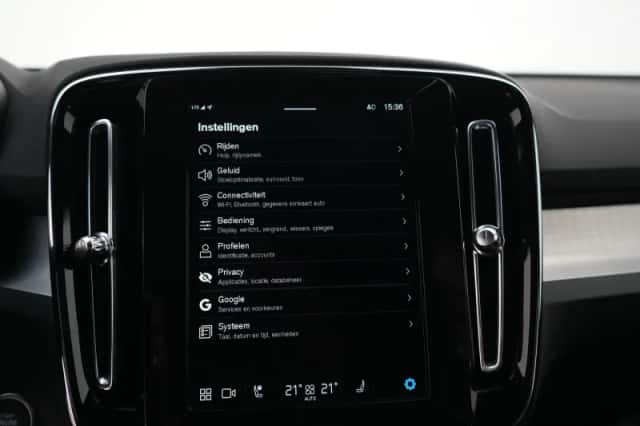 Volvo XC40 (2025) thumbnail 40