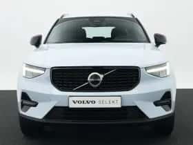 Volvo XC40 (2025) thumbnail 5