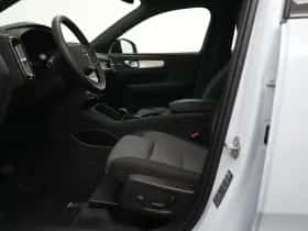 Volvo XC40 (2025) thumbnail 9