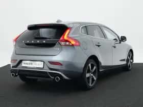 Volvo V40 (2019) thumbnail 2
