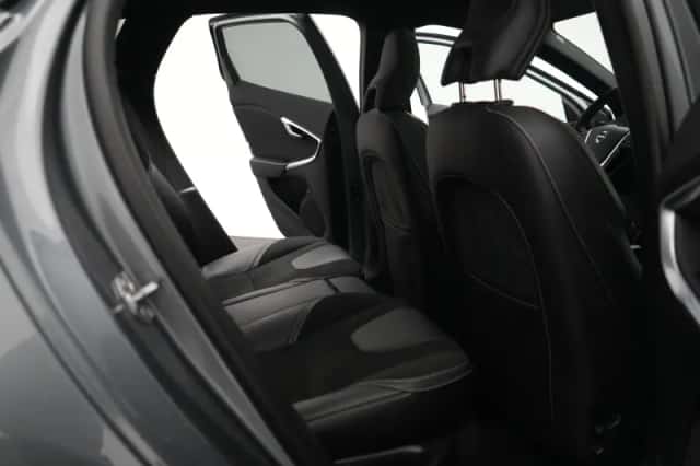 Volvo V40 (2019) thumbnail 11