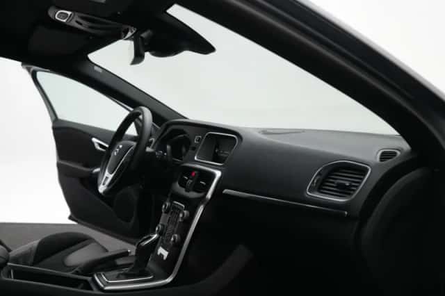 Volvo V40 (2019) thumbnail 12